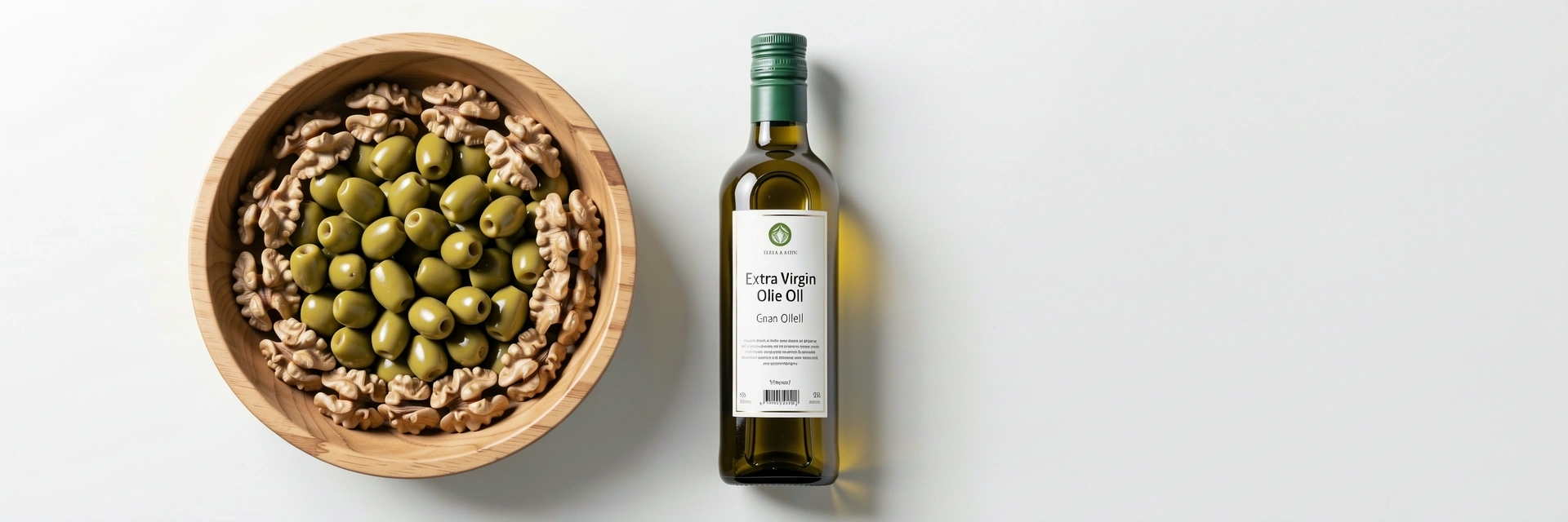 Olio d'oliva e frutta a guscio, fonti di grassi sani